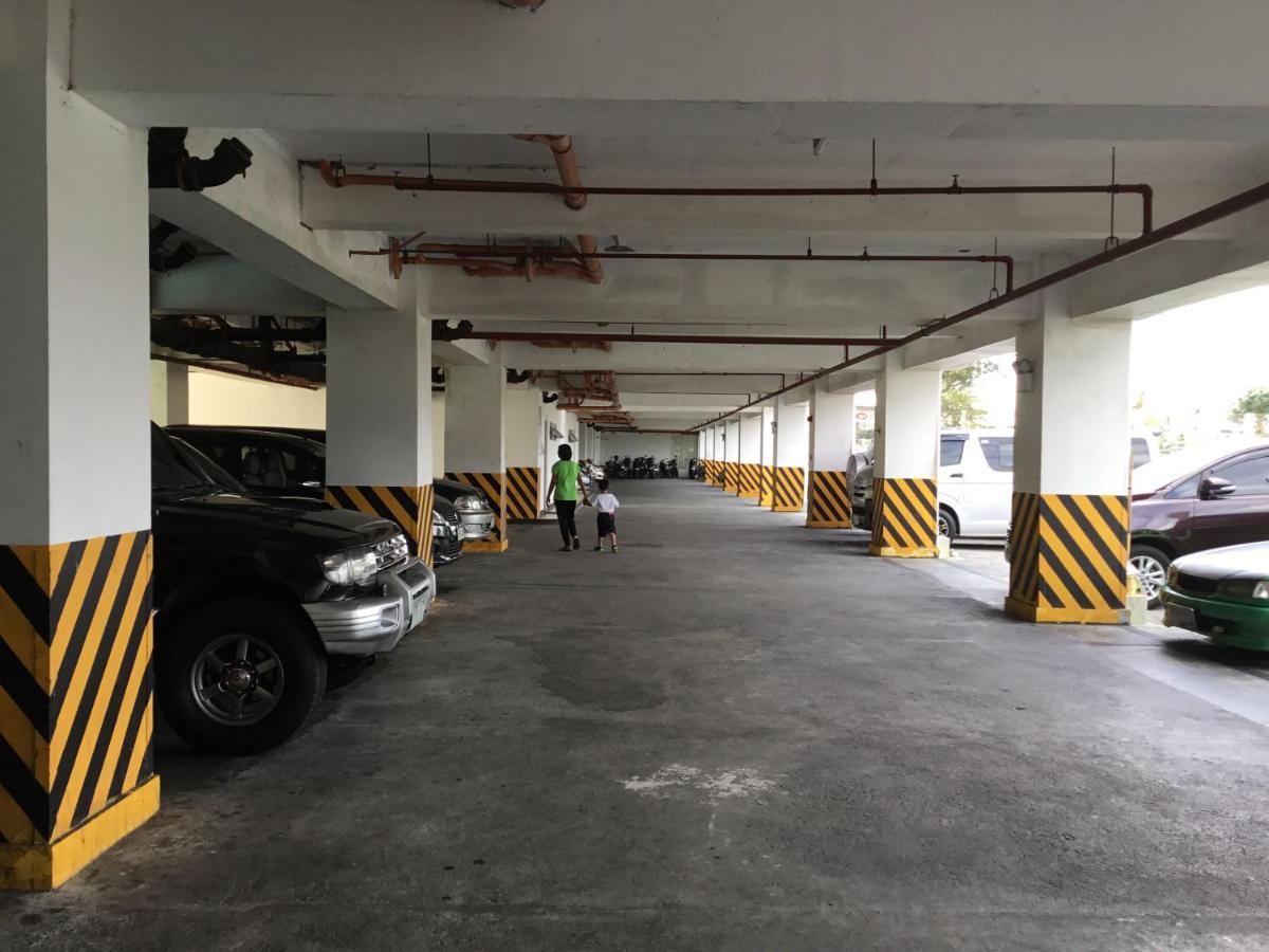 Condo With Free Swimming Pool & Viewing Deck Tagaytay City Εξωτερικό φωτογραφία