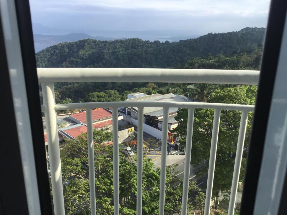 Condo With Free Swimming Pool & Viewing Deck Tagaytay City Εξωτερικό φωτογραφία