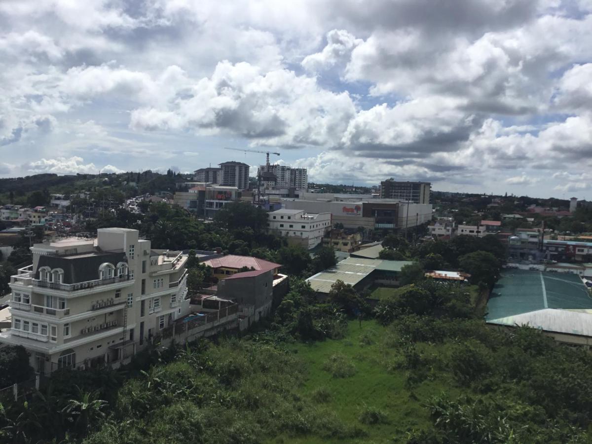 Condo With Free Swimming Pool & Viewing Deck Tagaytay City Εξωτερικό φωτογραφία