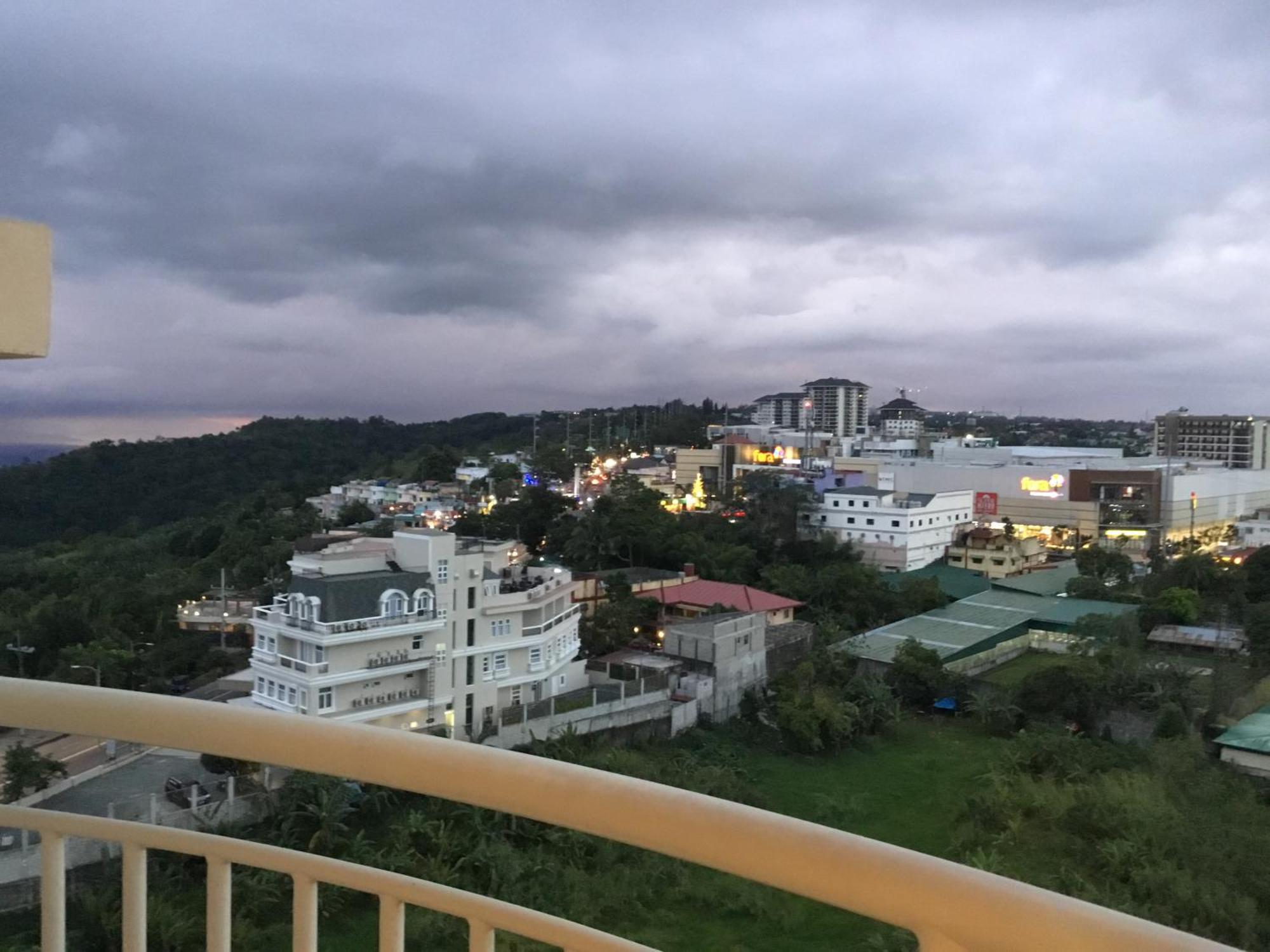 Condo With Free Swimming Pool & Viewing Deck Tagaytay City Δωμάτιο φωτογραφία